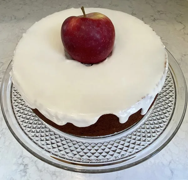 Apple Spice Cake with Fresh Apples