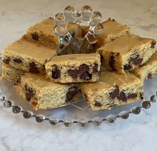 Chocolate Chip Blondies 8 x 8