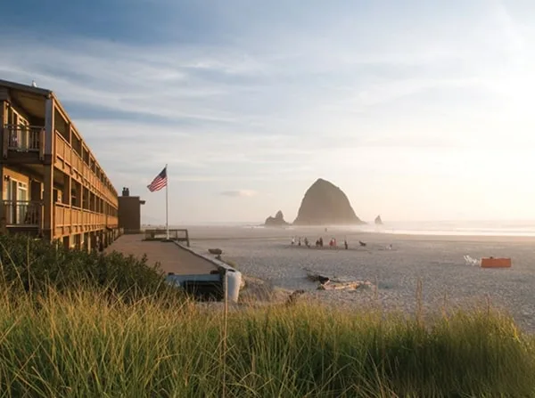Haystack Rock Oregon Surfsand Resort