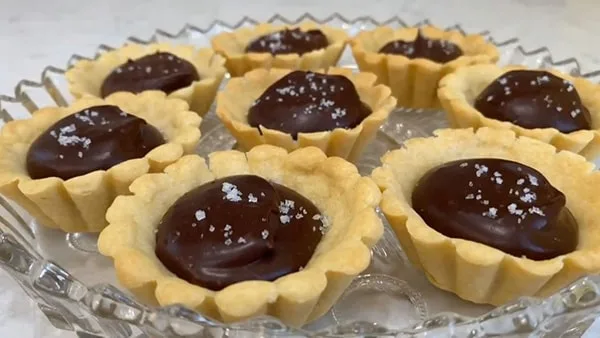 Mini Chocolate Tarts Bring to Room Temperature Before Serving