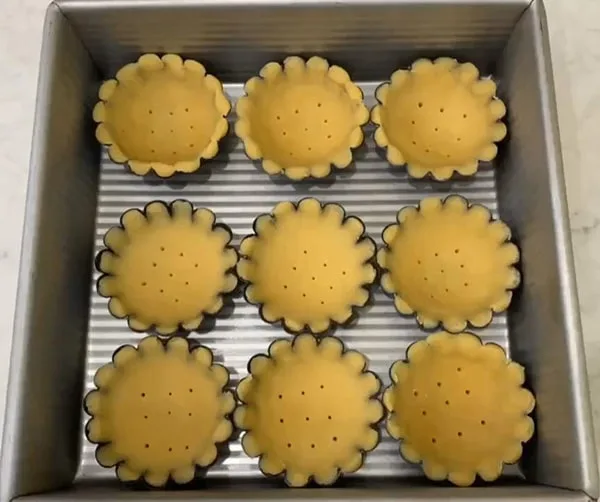 Mini Chocolate Tarts How to Keep Mini Tart Tins from Sliding