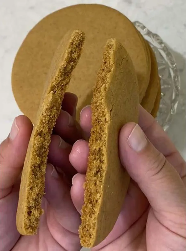 Soft Honey Cookies Break Easily